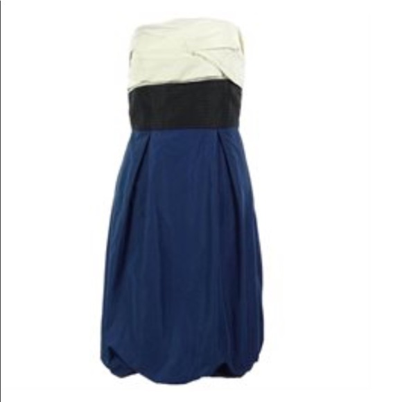 BCBGMaxAzria Dresses & Skirts - BCBG tri-color strapless dress
